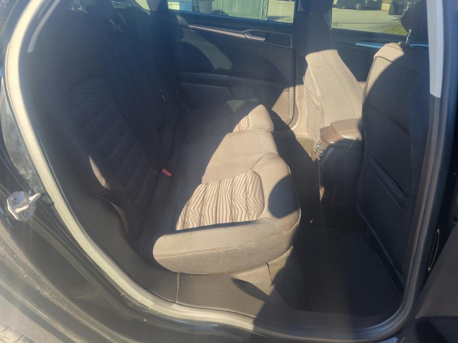 Used Ford Fusion 4dr Sdn SE FWD 2016 | Ideal Auto Sales. Orlando, Florida Used Ford Fusion 4dr Sdn SE FWD 2016 | Ideal Auto Sales. Orlando, Florida