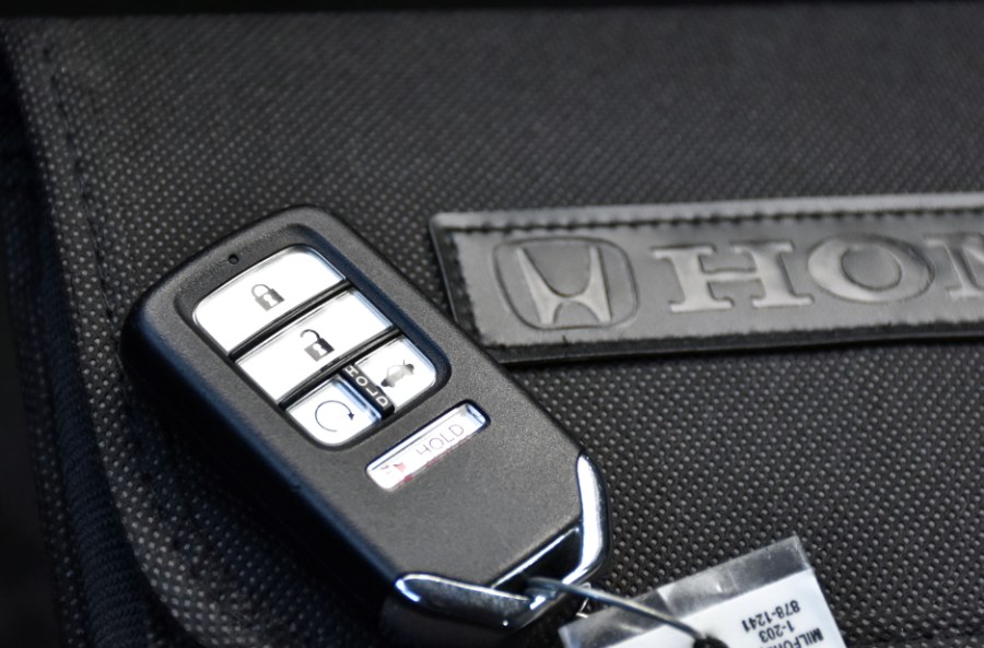 2019 Honda Accord Hybrid Sedan, available for sale in Waterbury, Connecticut | Highline Car Connection. Waterbury, Connecticut 2019 Honda Accord Hybrid Sedan, available for sale in Waterbury, Connecticut | Highline Car Connection. Waterbury, Connecticut