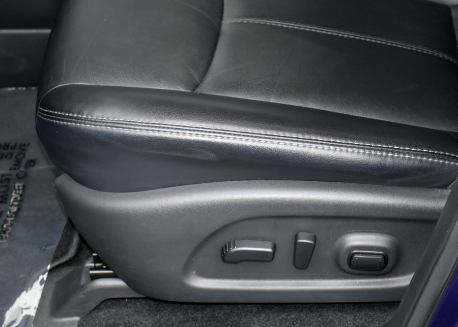 Used Nissan Pathfinder 4x4 SL 2019 | Highline Car Connection. Waterbury, Connecticut Used Nissan Pathfinder 4x4 SL 2019 | Highline Car Connection. Waterbury, Connecticut