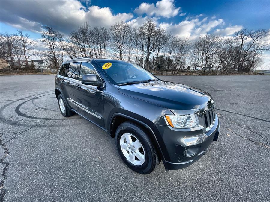 Used Jeep Grand Cherokee 4WD 4dr Laredo 2011 | Wiz Leasing Inc. Stratford, Connecticut