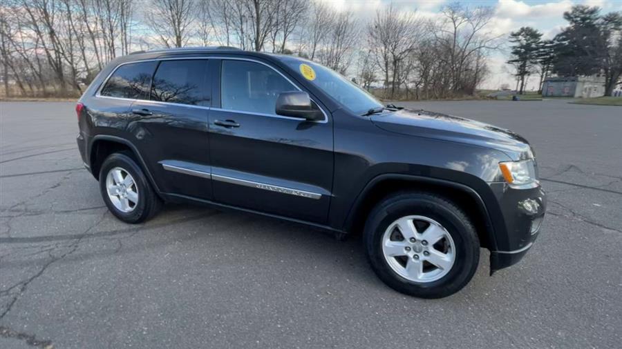 Used Jeep Grand Cherokee 4WD 4dr Laredo 2011 | Wiz Leasing Inc. Stratford, Connecticut Used Jeep Grand Cherokee 4WD 4dr Laredo 2011 | Wiz Leasing Inc. Stratford, Connecticut