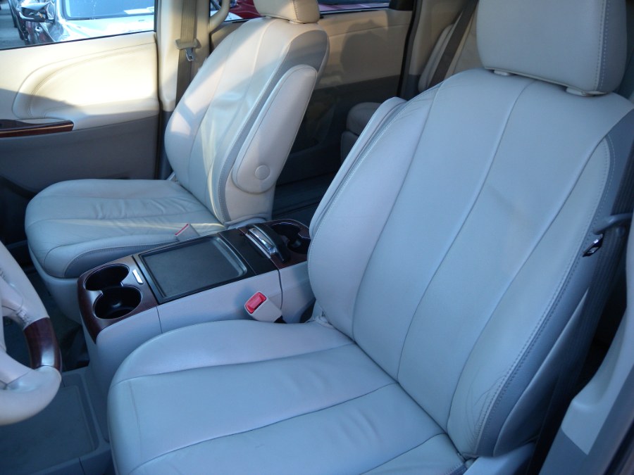 Used Toyota Sienna 5dr 7-Pass Van V6 Ltd AWD (Natl) 2013 | Carsbuck Inc.. Brooklyn, New York Used Toyota Sienna 5dr 7-Pass Van V6 Ltd AWD (Natl) 2013 | Carsbuck Inc.. Brooklyn, New York