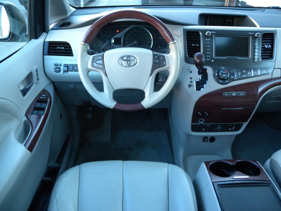 Used Toyota Sienna 5dr 7-Pass Van V6 Ltd AWD (Natl) 2013 | Carsbuck Inc.. Brooklyn, New York Used Toyota Sienna 5dr 7-Pass Van V6 Ltd AWD (Natl) 2013 | Carsbuck Inc.. Brooklyn, New York