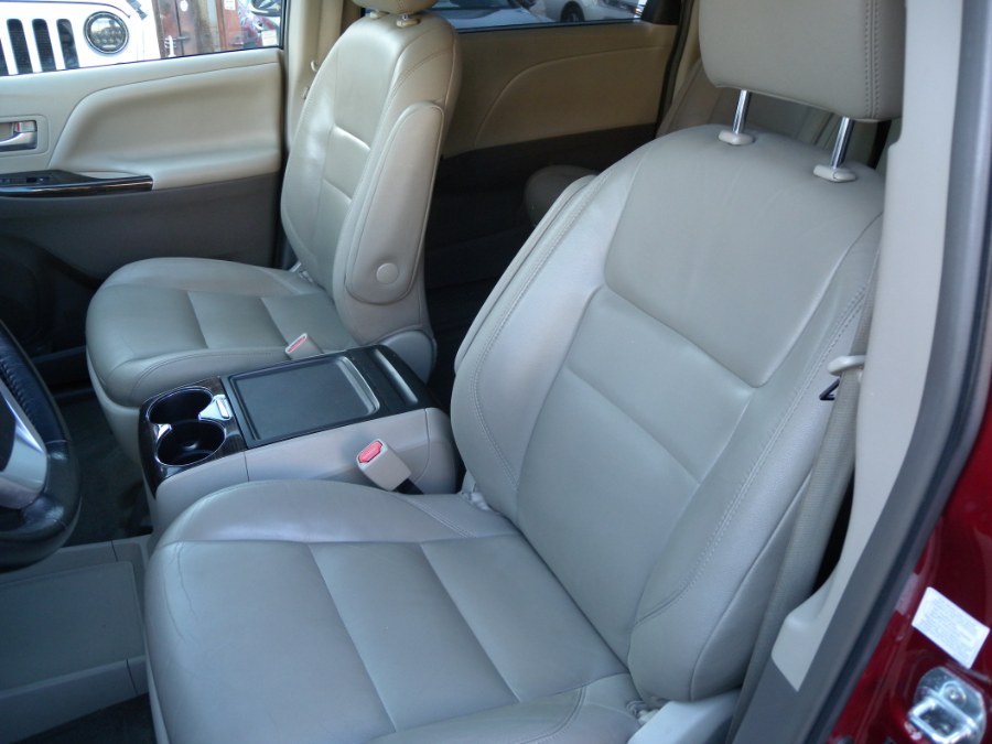 2015 Toyota Sienna 5dr 8-Pass Van XLE Premium FWD (Natl), available for sale in Brooklyn, New York | Carsbuck Inc.. Brooklyn, New York 2015 Toyota Sienna 5dr 8-Pass Van XLE Premium FWD (Natl), available for sale in Brooklyn, New York | Carsbuck Inc.. Brooklyn, New York