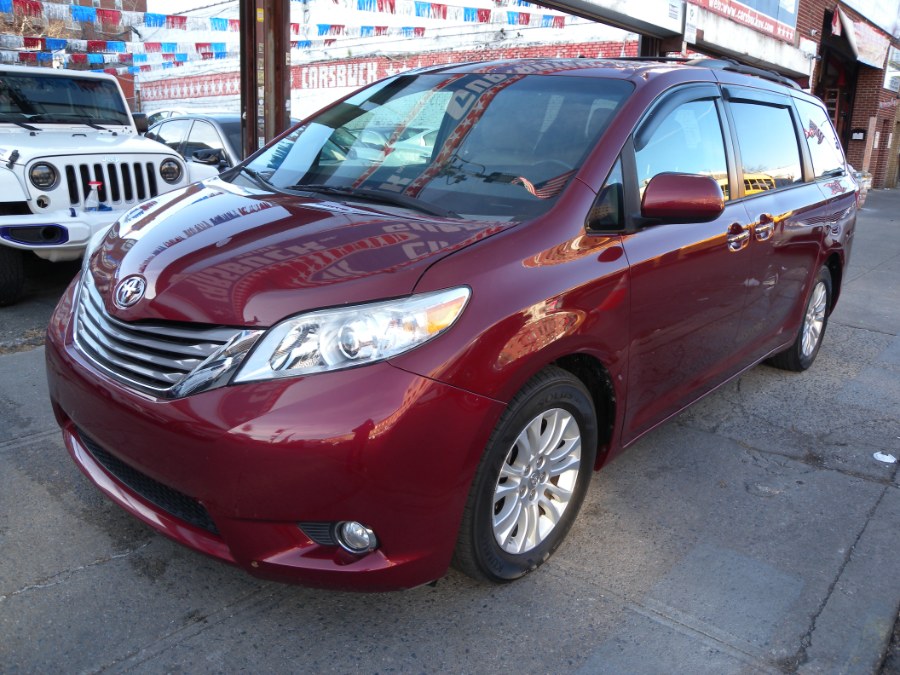 2015 Toyota Sienna 5dr 8-Pass Van XLE Premium FWD (Natl), available for sale in Brooklyn, New York | Carsbuck Inc.. Brooklyn, New York 2015 Toyota Sienna 5dr 8-Pass Van XLE Premium FWD (Natl), available for sale in Brooklyn, New York | Carsbuck Inc.. Brooklyn, New York