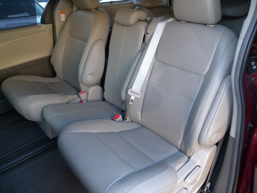 2015 Toyota Sienna 5dr 8-Pass Van XLE Premium FWD (Natl), available for sale in Brooklyn, New York | Carsbuck Inc.. Brooklyn, New York 2015 Toyota Sienna 5dr 8-Pass Van XLE Premium FWD (Natl), available for sale in Brooklyn, New York | Carsbuck Inc.. Brooklyn, New York