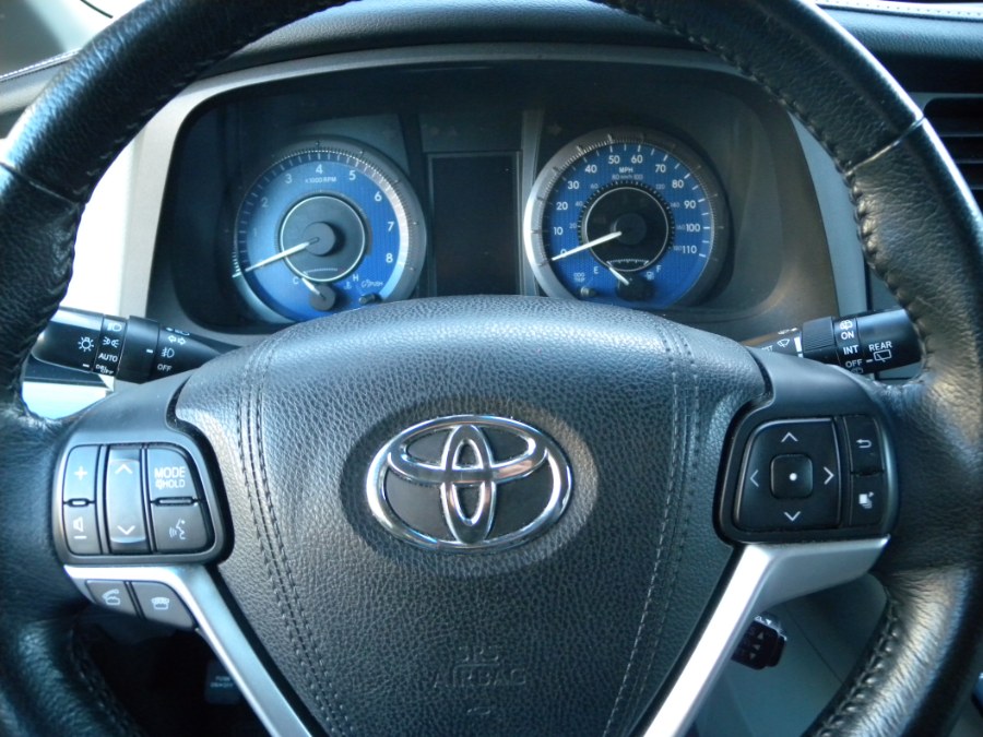 2015 Toyota Sienna 5dr 8-Pass Van XLE Premium FWD (Natl), available for sale in Brooklyn, New York | Carsbuck Inc.. Brooklyn, New York 2015 Toyota Sienna 5dr 8-Pass Van XLE Premium FWD (Natl), available for sale in Brooklyn, New York | Carsbuck Inc.. Brooklyn, New York