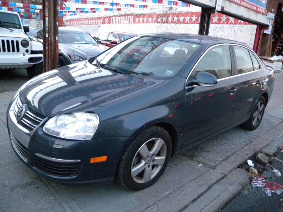 2009 Volkswagen Jetta Sedan 4dr Auto SEL PZEV, available for sale in Brooklyn, New York | Carsbuck Inc.. Brooklyn, New York 2009 Volkswagen Jetta Sedan 4dr Auto SEL PZEV, available for sale in Brooklyn, New York | Carsbuck Inc.. Brooklyn, New York