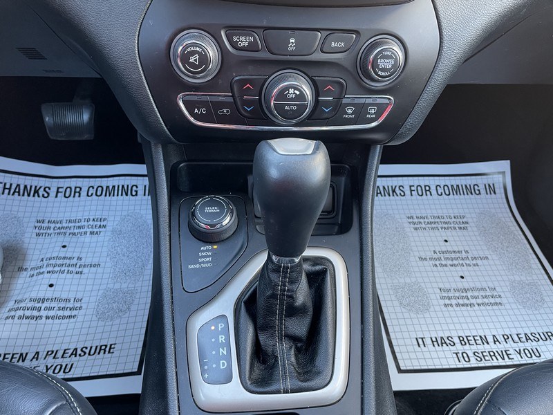 Used Jeep Cherokee 4WD 4dr Limited 2014 | Union Street Auto Sales. West Springfield, Massachusetts Used Jeep Cherokee 4WD 4dr Limited 2014 | Union Street Auto Sales. West Springfield, Massachusetts