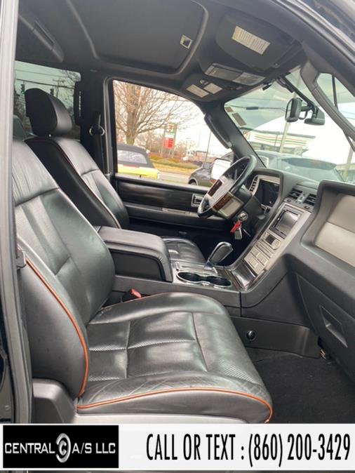 2007 Lincoln Navigator 4WD 4dr, available for sale in East Windsor, Connecticut | Central A/S LLC. East Windsor, Connecticut 2007 Lincoln Navigator 4WD 4dr, available for sale in East Windsor, Connecticut | Central A/S LLC. East Windsor, Connecticut