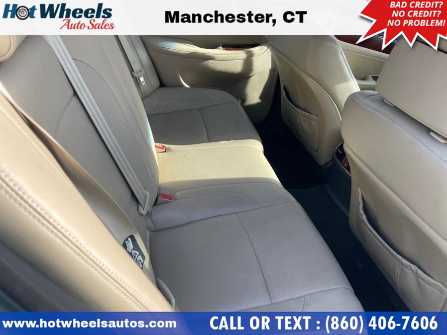 Used Hyundai Genesis 4dr Sdn V6 3.8L 2014 | Hot Wheels Auto Sales LLC. Manchester, Connecticut Used Hyundai Genesis 4dr Sdn V6 3.8L 2014 | Hot Wheels Auto Sales LLC. Manchester, Connecticut