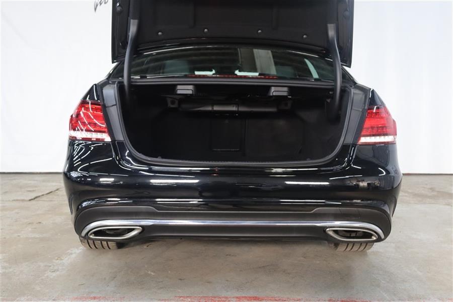 Used Mercedes-benz e 350 4MATIC 2016 | Fast Track Motors. Paterson, New Jersey Used Mercedes-benz e 350 4MATIC 2016 | Fast Track Motors. Paterson, New Jersey