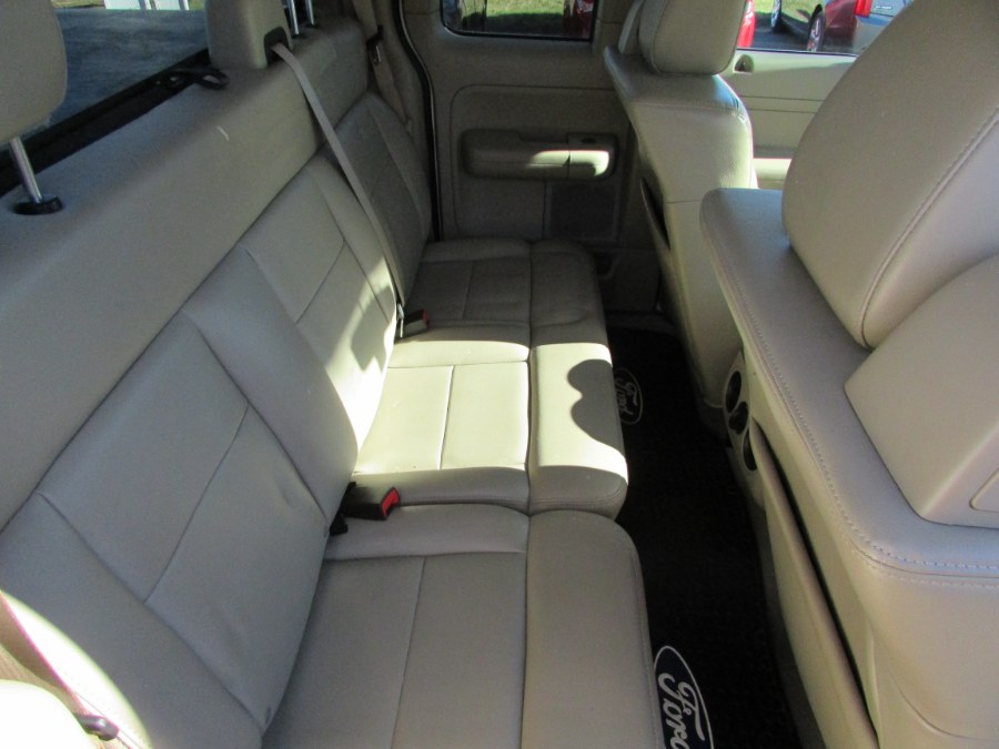 2007 Ford F-150 4WD Supercab 133" Lariat, available for sale in East Windsor, Connecticut | United Auto Sales of E Windsor, Inc. East Windsor, Connecticut 2007 Ford F-150 4WD Supercab 133" Lariat, available for sale in East Windsor, Connecticut | United Auto Sales of E Windsor, Inc. East Windsor, Connecticut