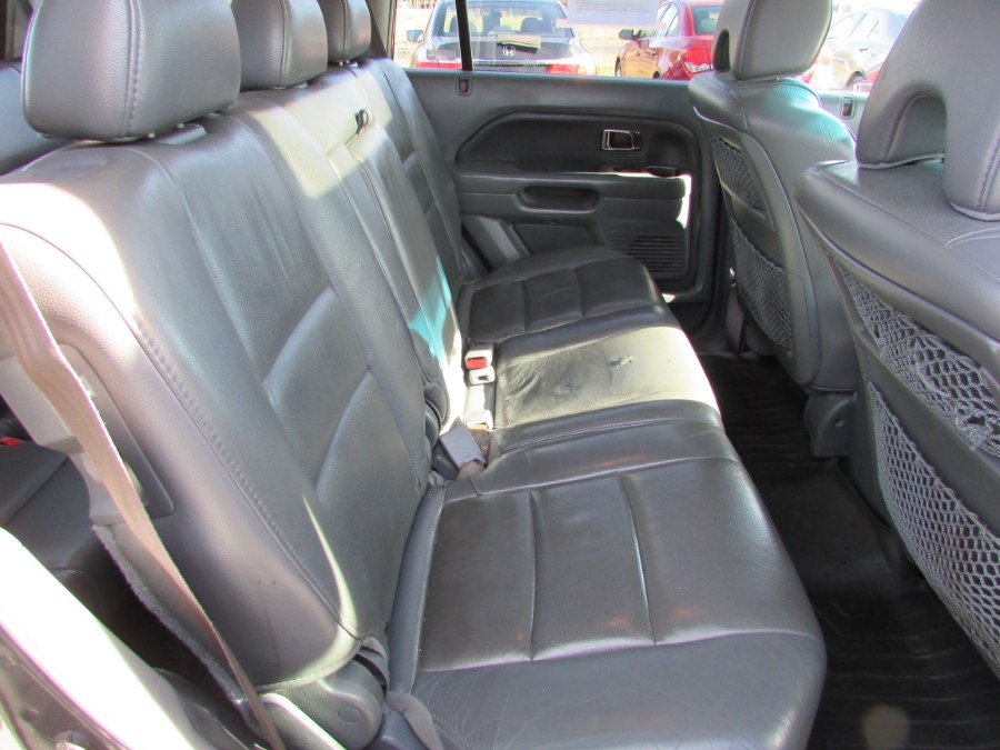 Used Honda Pilot 4WD 4dr EX-L w/RES 2007 | United Auto Sales of E Windsor, Inc. East Windsor, Connecticut Used Honda Pilot 4WD 4dr EX-L w/RES 2007 | United Auto Sales of E Windsor, Inc. East Windsor, Connecticut