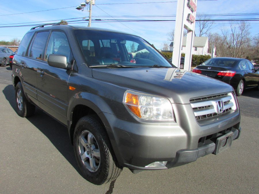 Used Honda Pilot 4WD 4dr EX-L w/RES 2007 | United Auto Sales of E Windsor, Inc. East Windsor, Connecticut Used Honda Pilot 4WD 4dr EX-L w/RES 2007 | United Auto Sales of E Windsor, Inc. East Windsor, Connecticut
