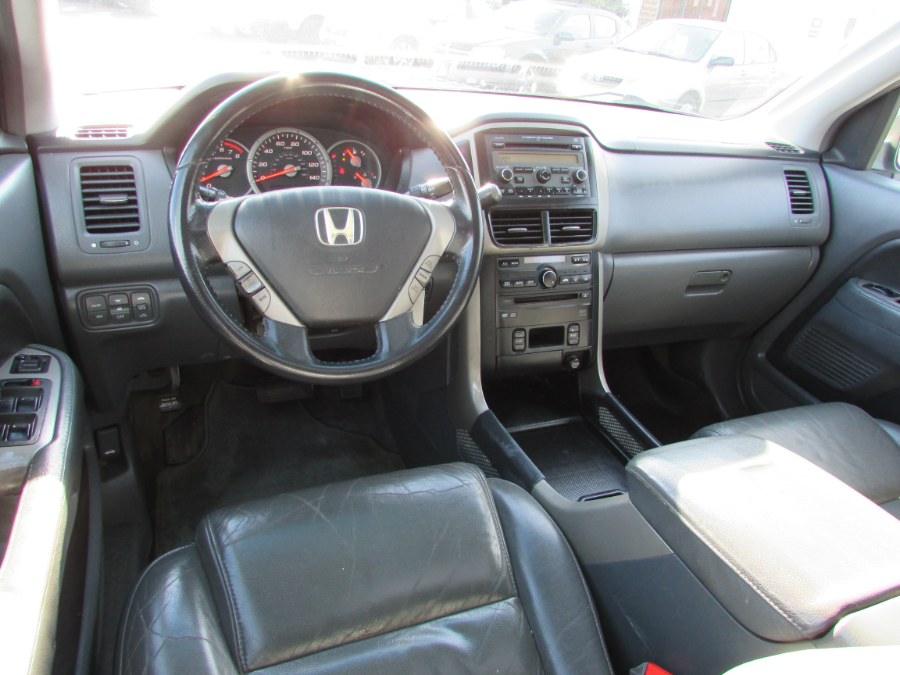 Used Honda Pilot 4WD 4dr EX-L w/RES 2007 | United Auto Sales of E Windsor, Inc. East Windsor, Connecticut Used Honda Pilot 4WD 4dr EX-L w/RES 2007 | United Auto Sales of E Windsor, Inc. East Windsor, Connecticut