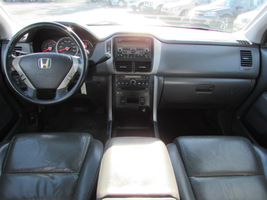Used Honda Pilot 4WD 4dr EX-L w/RES 2007 | United Auto Sales of E Windsor, Inc. East Windsor, Connecticut Used Honda Pilot 4WD 4dr EX-L w/RES 2007 | United Auto Sales of E Windsor, Inc. East Windsor, Connecticut