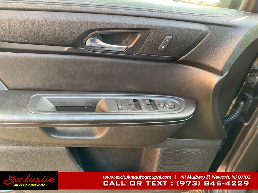 Used Chevrolet Traverse AWD 4dr LT w/1LT 2017 | Exclusive Auto Group. Newark, New Jersey Used Chevrolet Traverse AWD 4dr LT w/1LT 2017 | Exclusive Auto Group. Newark, New Jersey