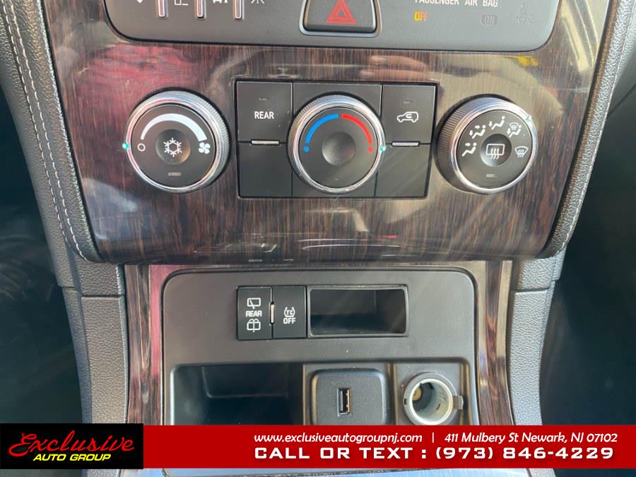 Used Chevrolet Traverse AWD 4dr LT w/1LT 2017 | Exclusive Auto Group. Newark, New Jersey Used Chevrolet Traverse AWD 4dr LT w/1LT 2017 | Exclusive Auto Group. Newark, New Jersey