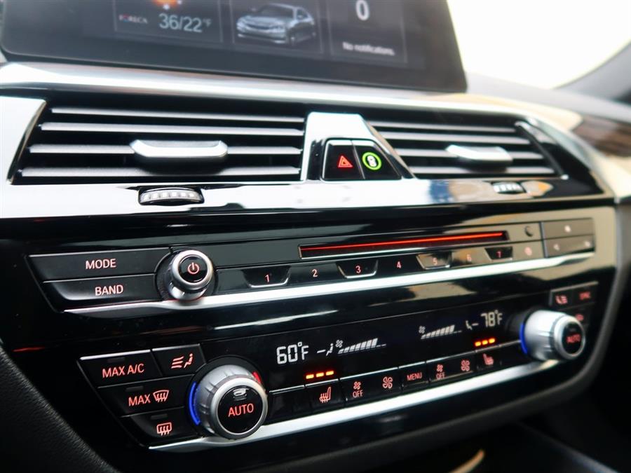 Used BMW 5 Series 530e xDrive iPerformance M Sport Package 2 2018 | Auto Expo Ent Inc.. Great Neck, New York Used BMW 5 Series 530e xDrive iPerformance M Sport Package 2 2018 | Auto Expo Ent Inc.. Great Neck, New York