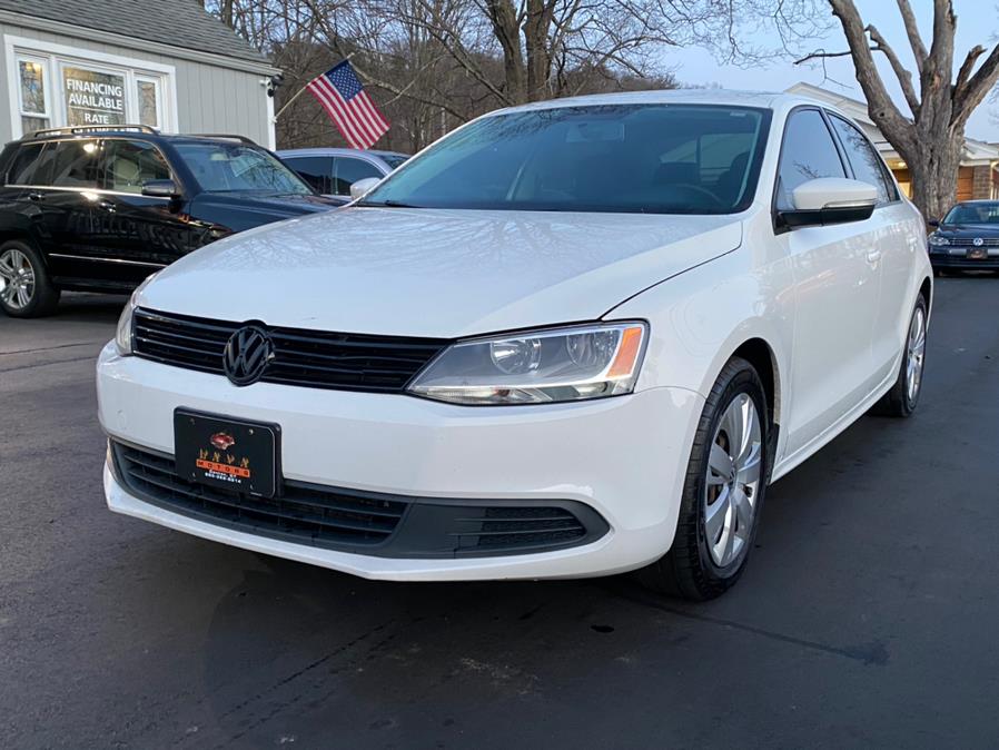 Used Volkswagen Jetta Sedan 4dr Man SE PZEV 2014 | Lava Motors 2 Inc. Canton, Connecticut Used Volkswagen Jetta Sedan 4dr Man SE PZEV 2014 | Lava Motors 2 Inc. Canton, Connecticut