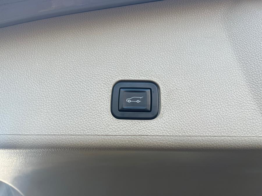 2014 Cadillac SRX Luxury Collection . CLEAN CARFAX!!!, available for sale in Elmont, New York | Sunrise of Elmont. Elmont, New York 2014 Cadillac SRX Luxury Collection . CLEAN CARFAX!!!, available for sale in Elmont, New York | Sunrise of Elmont. Elmont, New York
