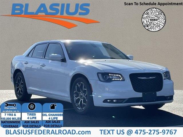 Used Chrysler 300 S 2016 | Blasius Federal Road. Brookfield, Connecticut