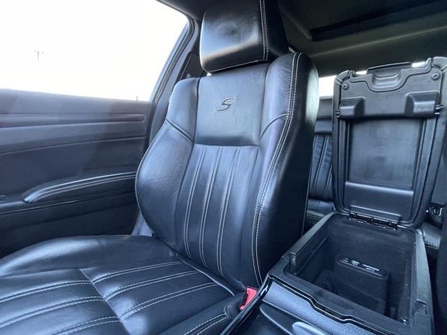 Used Chrysler 300 S 2016 | Blasius Federal Road. Brookfield, Connecticut Used Chrysler 300 S 2016 | Blasius Federal Road. Brookfield, Connecticut