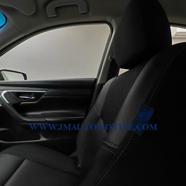2016 Nissan Altima 4dr Sdn I4 2.5 SR, available for sale in Naugatuck, Connecticut | J&M Automotive Sls&Svc LLC. Naugatuck, Connecticut 2016 Nissan Altima 4dr Sdn I4 2.5 SR, available for sale in Naugatuck, Connecticut | J&M Automotive Sls&Svc LLC. Naugatuck, Connecticut