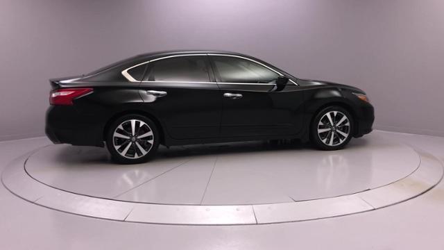 2016 Nissan Altima 4dr Sdn I4 2.5 SR, available for sale in Naugatuck, Connecticut | J&M Automotive Sls&Svc LLC. Naugatuck, Connecticut 2016 Nissan Altima 4dr Sdn I4 2.5 SR, available for sale in Naugatuck, Connecticut | J&M Automotive Sls&Svc LLC. Naugatuck, Connecticut