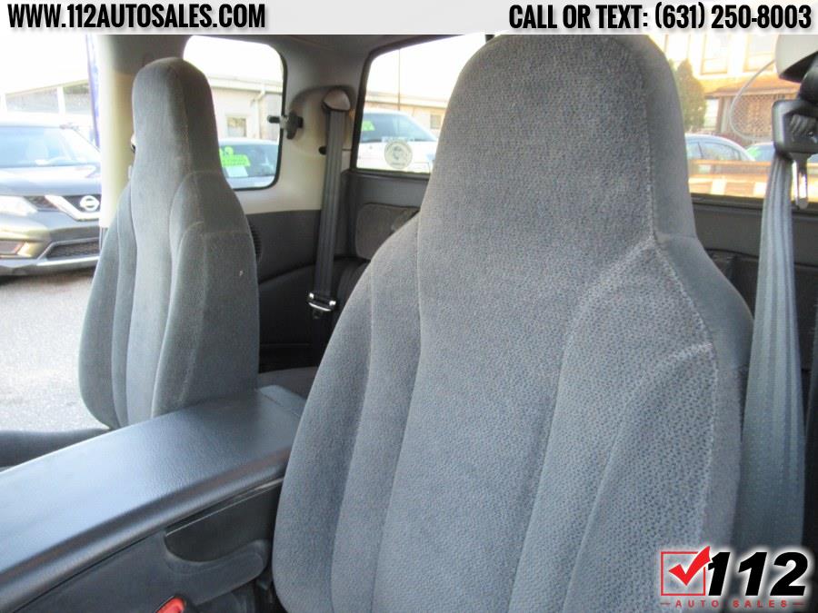 Used Dodge Dakota Slt 2dr Club Cab 131" WB 4WD SLT 2004 | 112 Auto Sales. Patchogue, New York Used Dodge Dakota Slt 2dr Club Cab 131" WB 4WD SLT 2004 | 112 Auto Sales. Patchogue, New York