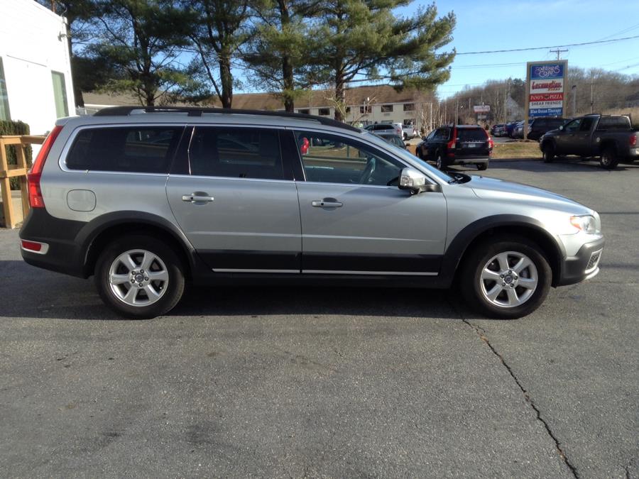 Used Volvo XC70 AWD 4dr Wgn 3.2L Premier PZEV 2013 | Eurocars Plus. Groton, Connecticut Used Volvo XC70 AWD 4dr Wgn 3.2L Premier PZEV 2013 | Eurocars Plus. Groton, Connecticut