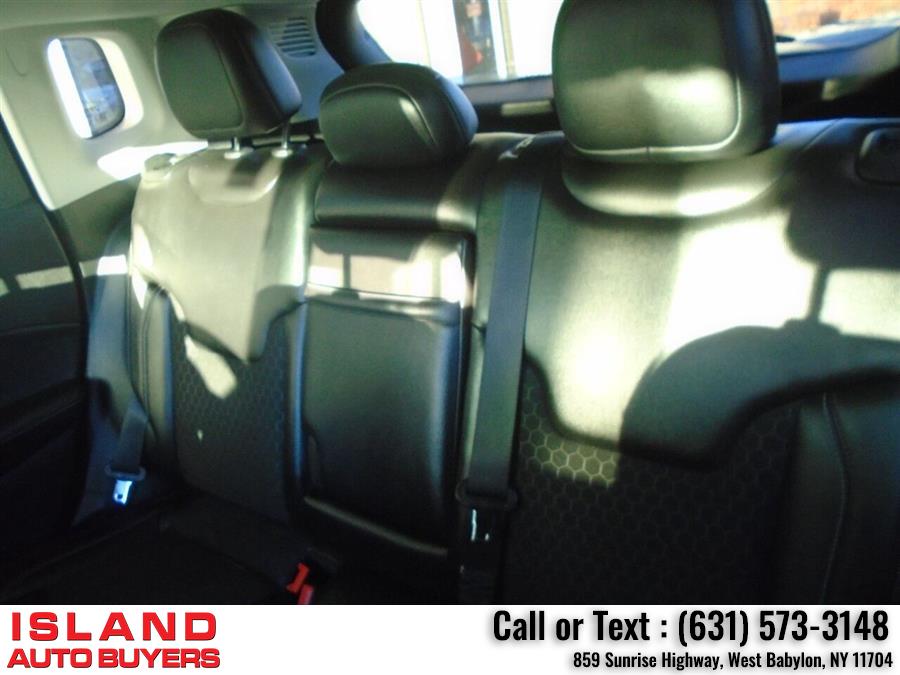Used Jeep Compass Latitude 4x4 4dr SUV 2018 | Island Auto Buyers. West Babylon, New York Used Jeep Compass Latitude 4x4 4dr SUV 2018 | Island Auto Buyers. West Babylon, New York