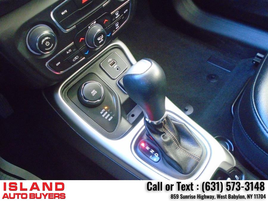 Used Jeep Compass Latitude 4x4 4dr SUV 2018 | Island Auto Buyers. West Babylon, New York Used Jeep Compass Latitude 4x4 4dr SUV 2018 | Island Auto Buyers. West Babylon, New York