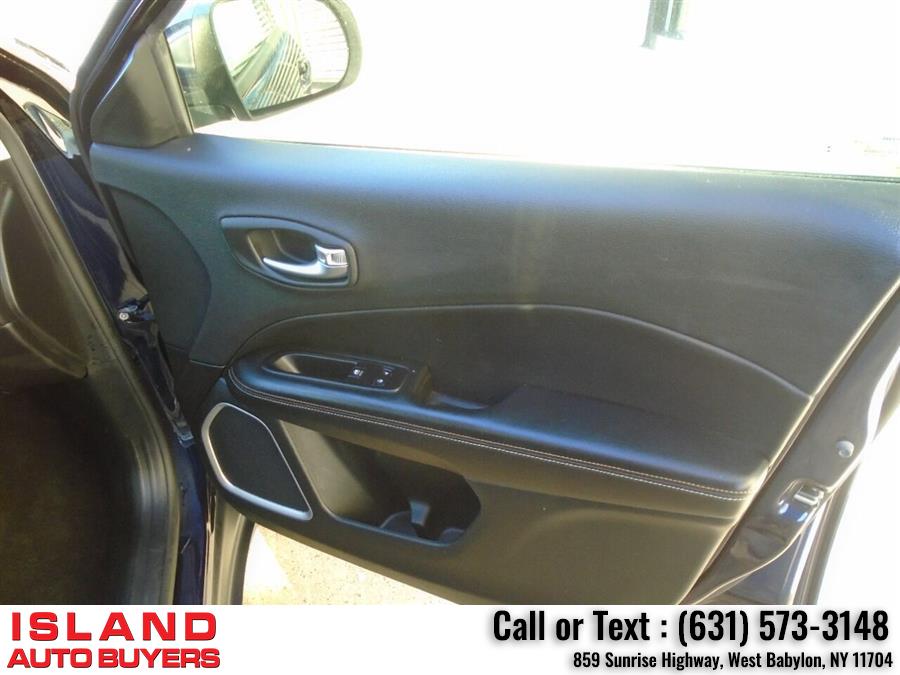 Used Jeep Compass Latitude 4x4 4dr SUV 2018 | Island Auto Buyers. West Babylon, New York Used Jeep Compass Latitude 4x4 4dr SUV 2018 | Island Auto Buyers. West Babylon, New York