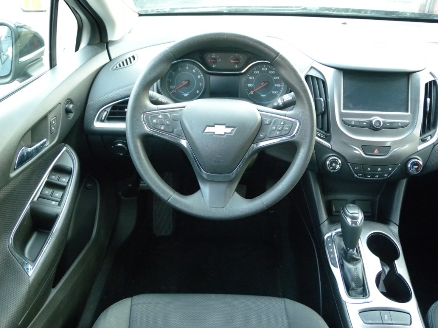 Used Chevrolet Cruze 4dr Sdn Auto LT 2017 | Carsbuck Inc.. Brooklyn, New York Used Chevrolet Cruze 4dr Sdn Auto LT 2017 | Carsbuck Inc.. Brooklyn, New York