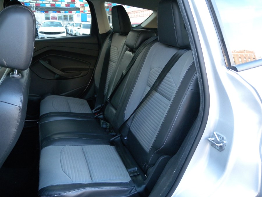 Used Ford Escape SE 4WD 2017 | Carsbuck Inc.. Brooklyn, New York Used Ford Escape SE 4WD 2017 | Carsbuck Inc.. Brooklyn, New York