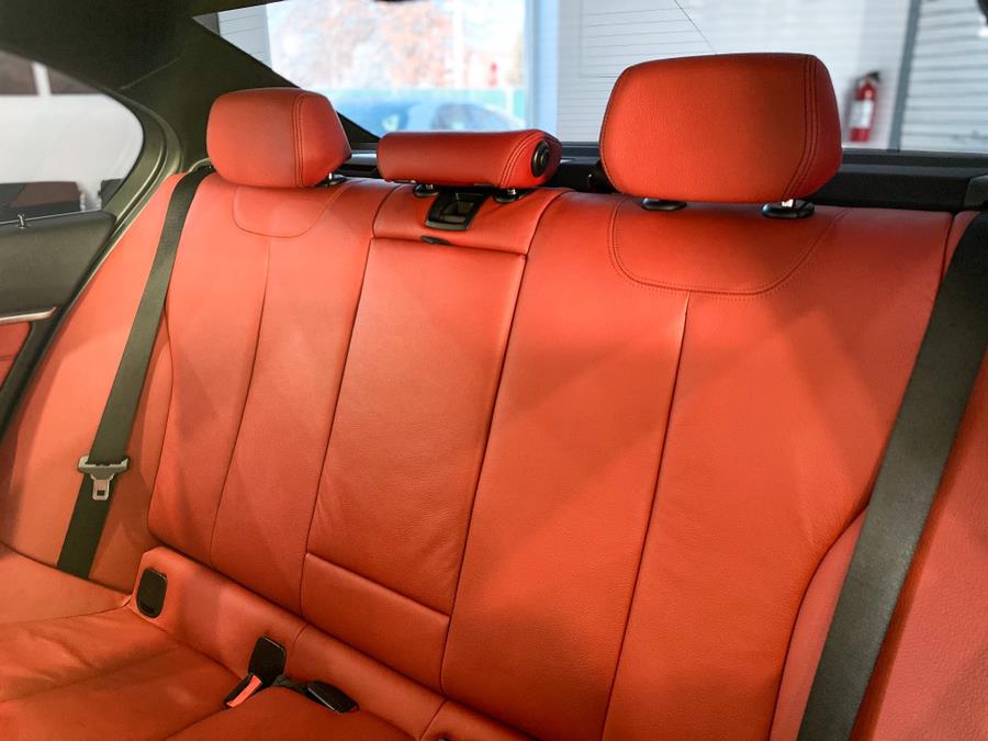 Used BMW 3 Series 330i xDrive Sedan 2018 | Luxury Motor Club. Franklin Square, New York Used BMW 3 Series 330i xDrive Sedan 2018 | Luxury Motor Club. Franklin Square, New York