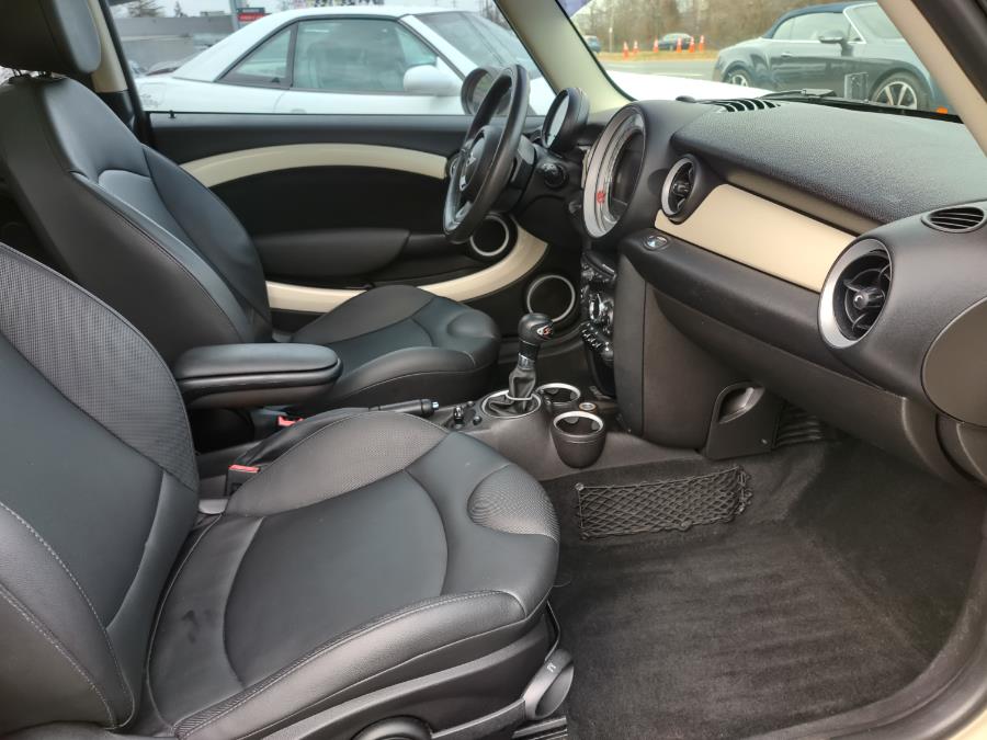 Used MINI Cooper Hardtop 2dr Cpe S 2013 | Alpine Motors Inc. Wantagh, New York Used MINI Cooper Hardtop 2dr Cpe S 2013 | Alpine Motors Inc. Wantagh, New York