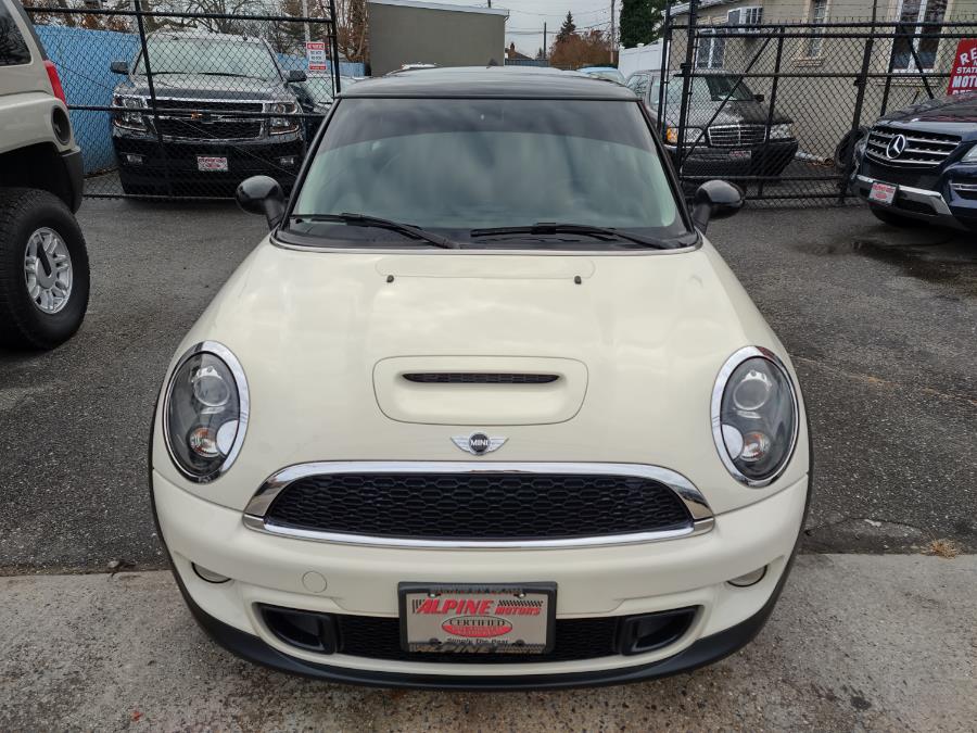 Used MINI Cooper Hardtop 2dr Cpe S 2013 | Alpine Motors Inc. Wantagh, New York Used MINI Cooper Hardtop 2dr Cpe S 2013 | Alpine Motors Inc. Wantagh, New York