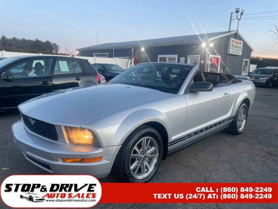 2005 Ford Mustang 2dr Conv Deluxe, available for sale in East Windsor, Connecticut | Stop & Drive Auto Sales. East Windsor, Connecticut