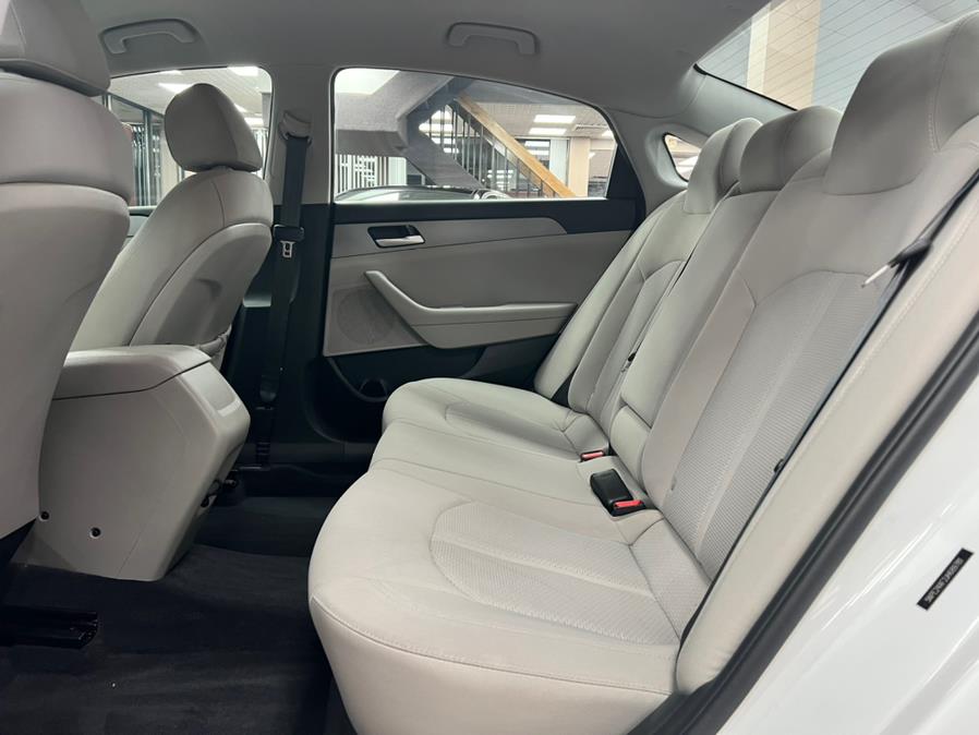Used Hyundai Sonata SE 2.4L SULEV 2018 | Power Motors East. Massapequa Park, New York Used Hyundai Sonata SE 2.4L SULEV 2018 | Power Motors East. Massapequa Park, New York