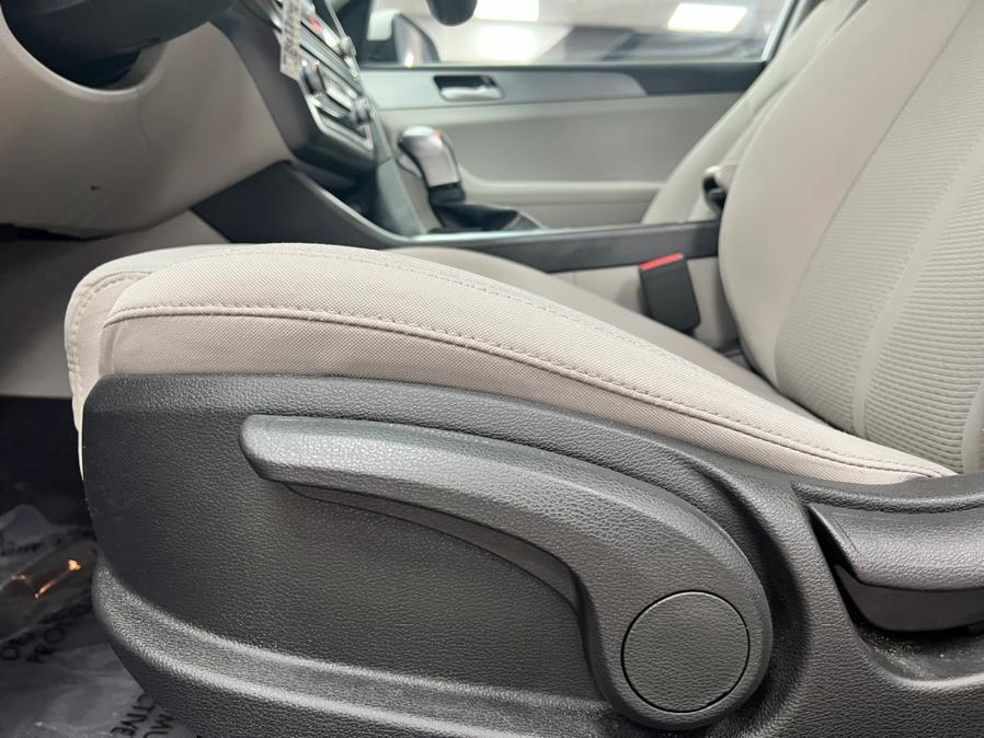 Used Hyundai Sonata SE 2.4L SULEV 2018 | Power Motors East. Massapequa Park, New York Used Hyundai Sonata SE 2.4L SULEV 2018 | Power Motors East. Massapequa Park, New York