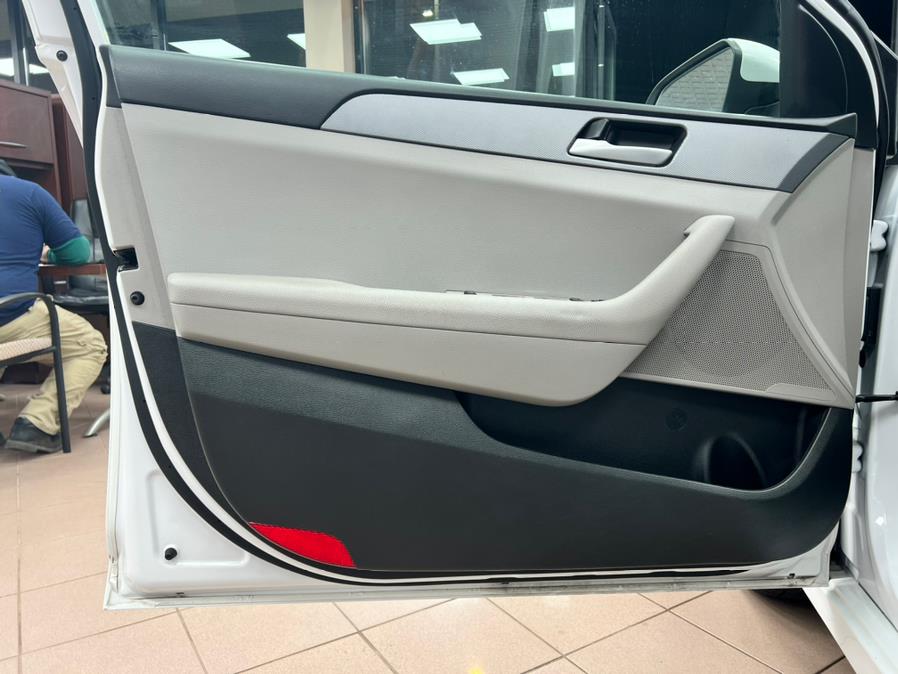 Used Hyundai Sonata SE 2.4L SULEV 2018 | Power Motors East. Massapequa Park, New York Used Hyundai Sonata SE 2.4L SULEV 2018 | Power Motors East. Massapequa Park, New York