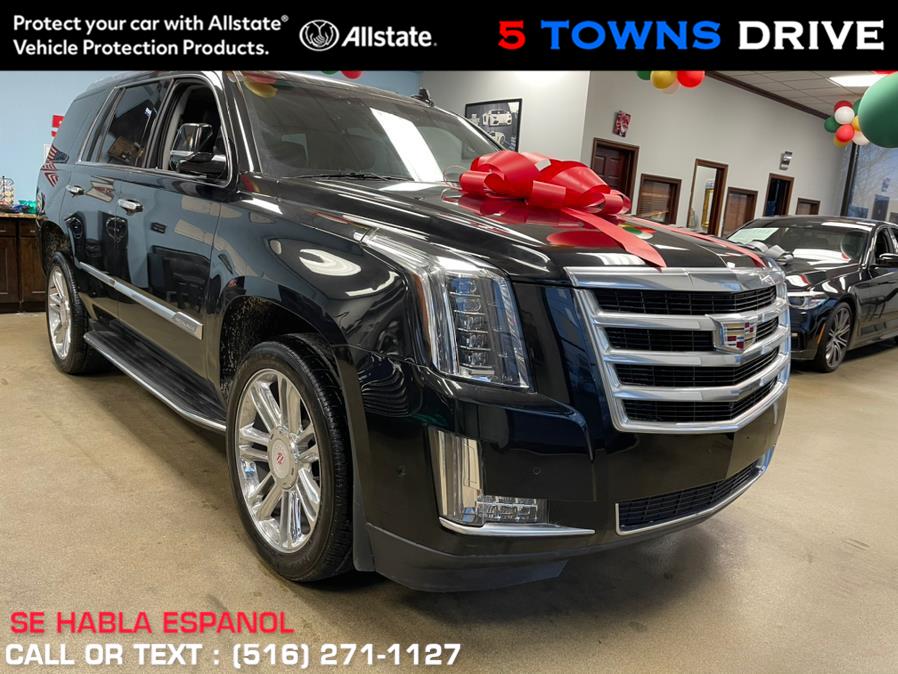 Used Cadillac Escalade 4WD 4dr Luxury 2017 | 5 Towns Drive. Inwood, New York