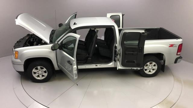 2012 GMC Sierra 1500 4WD Ext Cab 143.5 SLE, available for sale in Naugatuck, Connecticut | J&M Automotive Sls&Svc LLC. Naugatuck, Connecticut 2012 GMC Sierra 1500 4WD Ext Cab 143.5 SLE, available for sale in Naugatuck, Connecticut | J&M Automotive Sls&Svc LLC. Naugatuck, Connecticut
