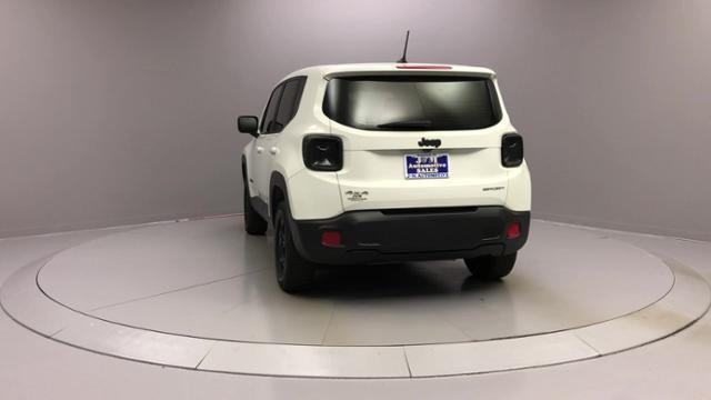 2017 Jeep Renegade Sport 4x4, available for sale in Naugatuck, Connecticut | J&M Automotive Sls&Svc LLC. Naugatuck, Connecticut 2017 Jeep Renegade Sport 4x4, available for sale in Naugatuck, Connecticut | J&M Automotive Sls&Svc LLC. Naugatuck, Connecticut