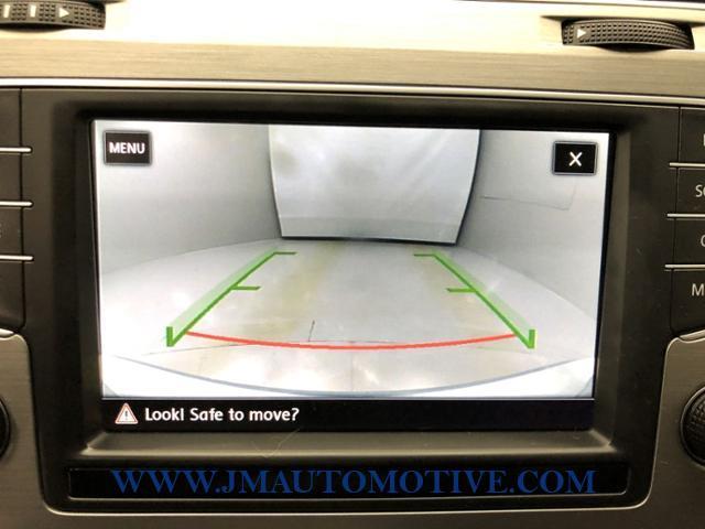 Used Volkswagen Golf Sportwagen 1.8T S Auto 4MOTION 2017 | J&M Automotive Sls&Svc LLC. Naugatuck, Connecticut Used Volkswagen Golf Sportwagen 1.8T S Auto 4MOTION 2017 | J&M Automotive Sls&Svc LLC. Naugatuck, Connecticut