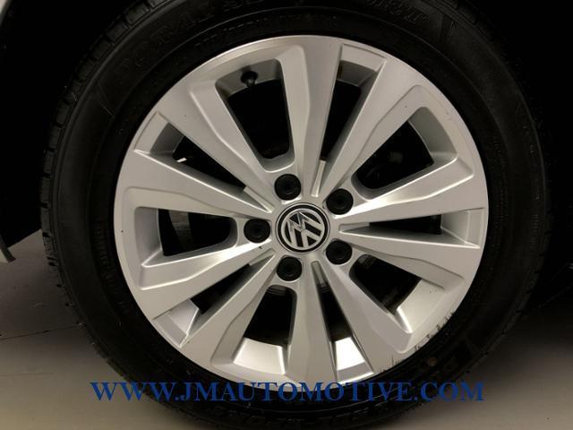 Used Volkswagen Golf Sportwagen 1.8T S Auto 4MOTION 2017 | J&M Automotive Sls&Svc LLC. Naugatuck, Connecticut Used Volkswagen Golf Sportwagen 1.8T S Auto 4MOTION 2017 | J&M Automotive Sls&Svc LLC. Naugatuck, Connecticut