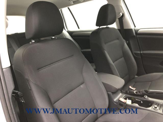 Used Volkswagen Golf Sportwagen 1.8T S Auto 4MOTION 2017 | J&M Automotive Sls&Svc LLC. Naugatuck, Connecticut Used Volkswagen Golf Sportwagen 1.8T S Auto 4MOTION 2017 | J&M Automotive Sls&Svc LLC. Naugatuck, Connecticut
